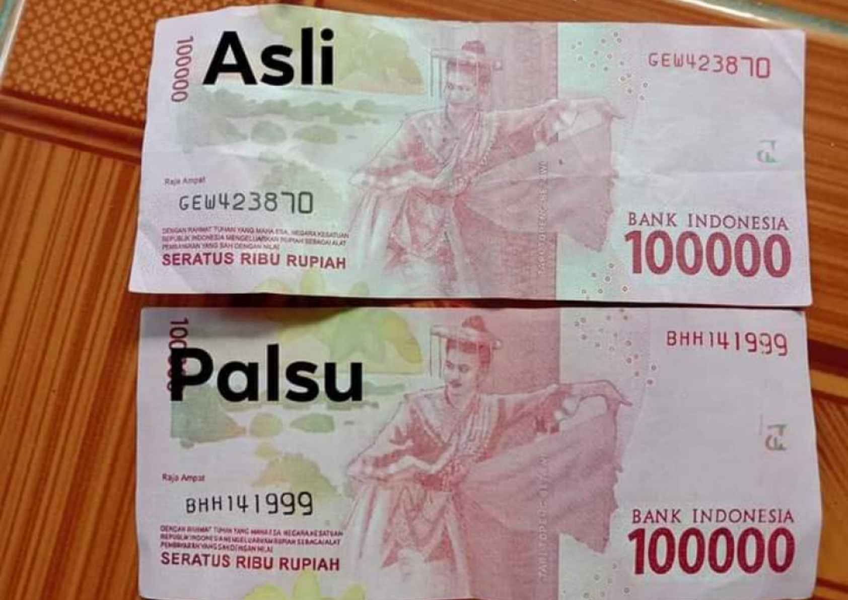uang palsu